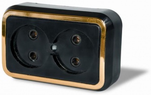 Розетка универсальная двухместная РА16-386 открытой установки(черная с рамкой под золото) «Москвичка»
